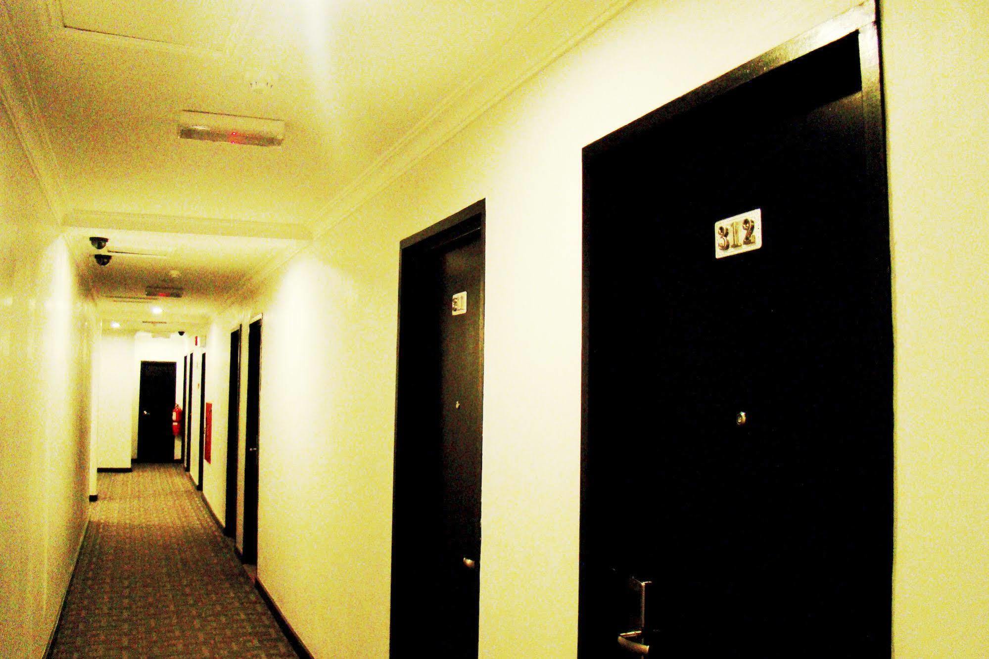 Adel Hotel Putatan Dış mekan fotoğraf